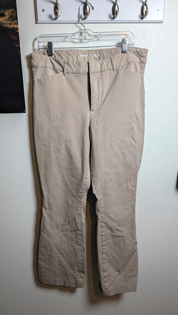 Old Navy Women's High-Rise Bell Bottom Pants Size 16 Tall
